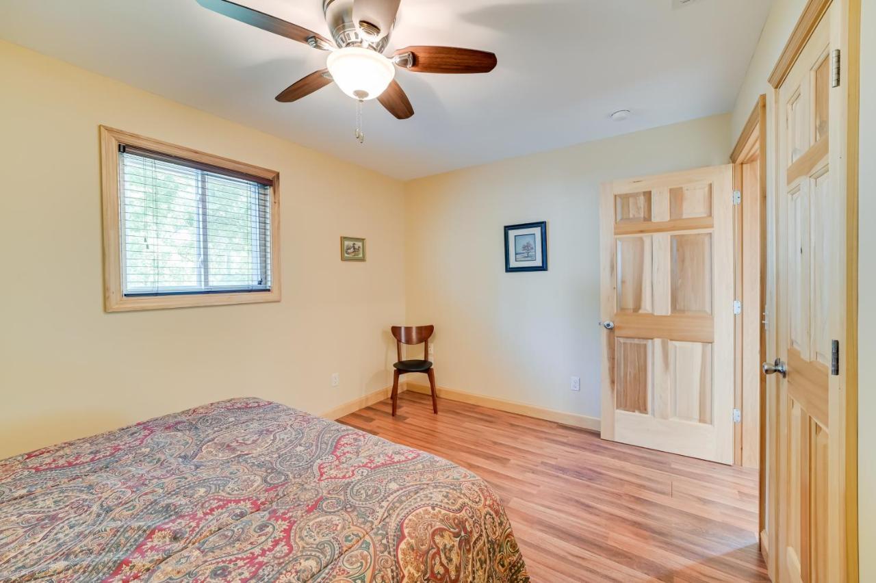 Kentucky Lake Getaway With Lookout Deck, Water View! New Concord Экстерьер фото